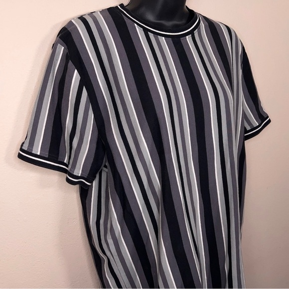 XL Grey Black White Striped Tee Womens Short Sleeve Cotton - Picture 3 of 14
